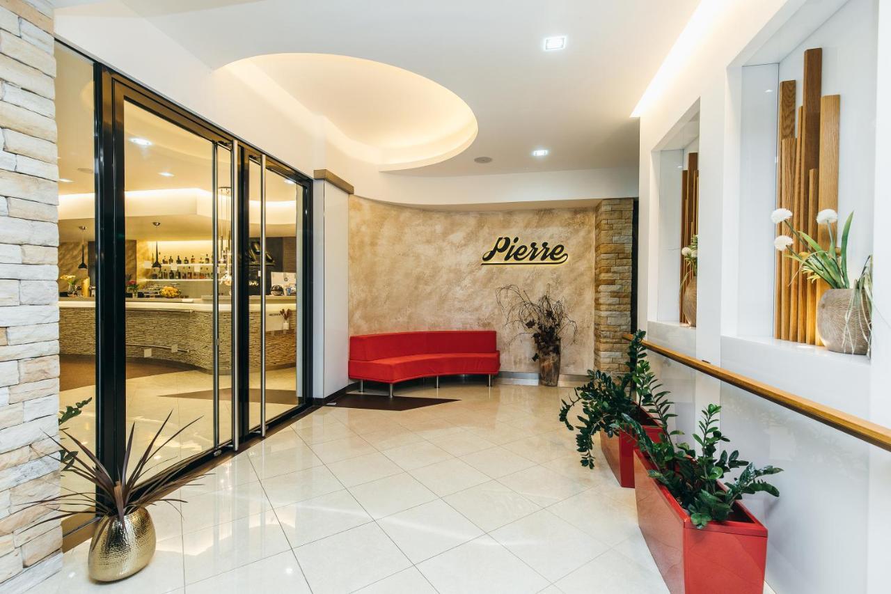 Pierre Hotel Παρντούμπιτσε Εξωτερικό φωτογραφία