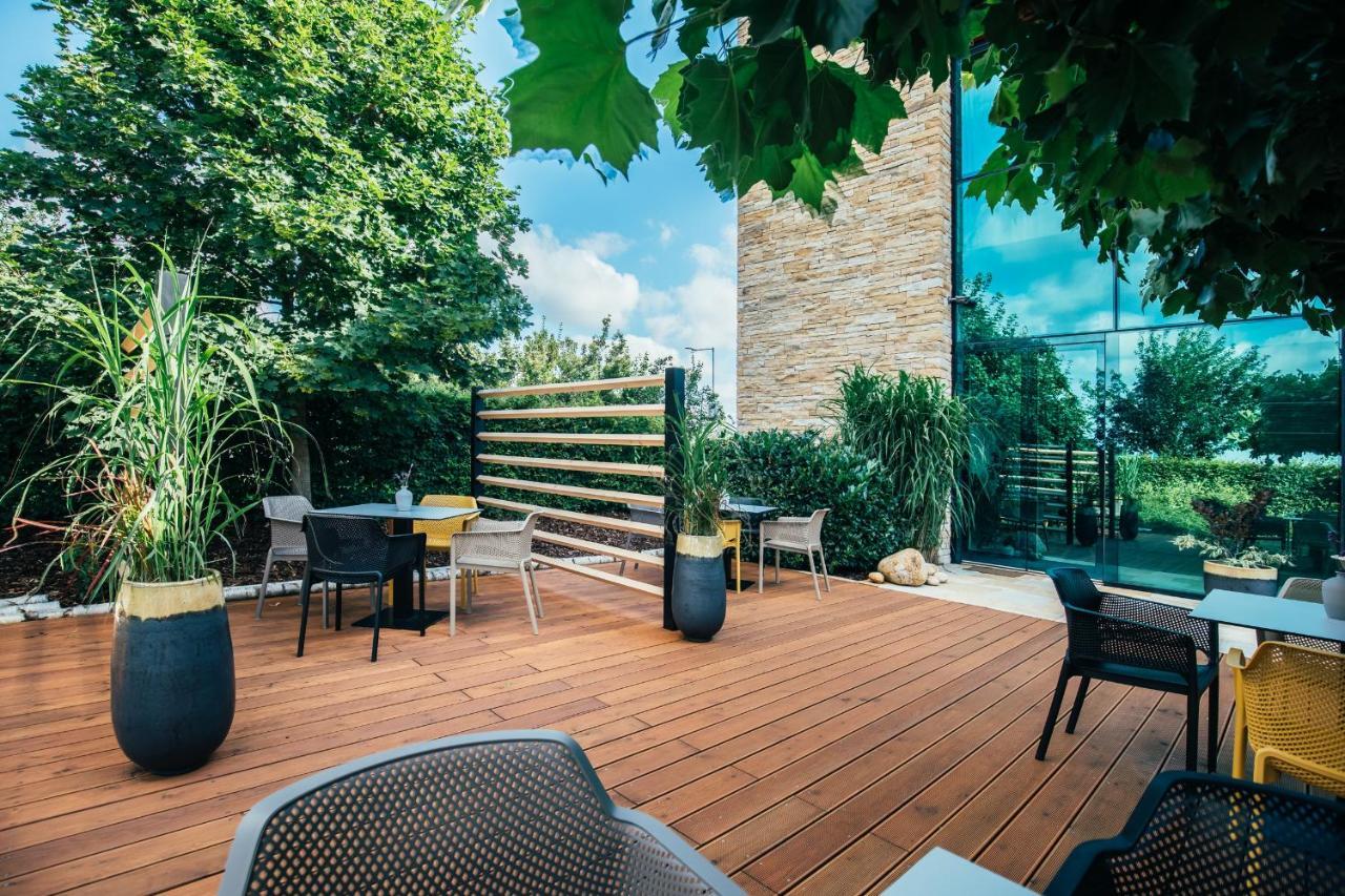 Pierre Hotel Παρντούμπιτσε Εξωτερικό φωτογραφία
